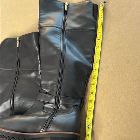 NWOT Tommy Hilfiger Knee High Boots, Greyish Brown, 8.5 - Picture 13 of 15